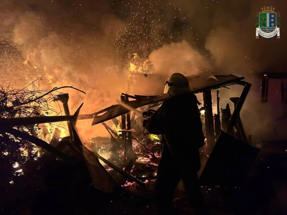 Цілу ніч під вогнем: в Ізмаїлі ворог поцілив у будинки та лікарню, є постраждаліОновлено12