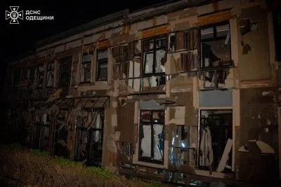 Росія ударила по Одесі: розбиті будинки, готель та фунікулер, серед  поранених є діти